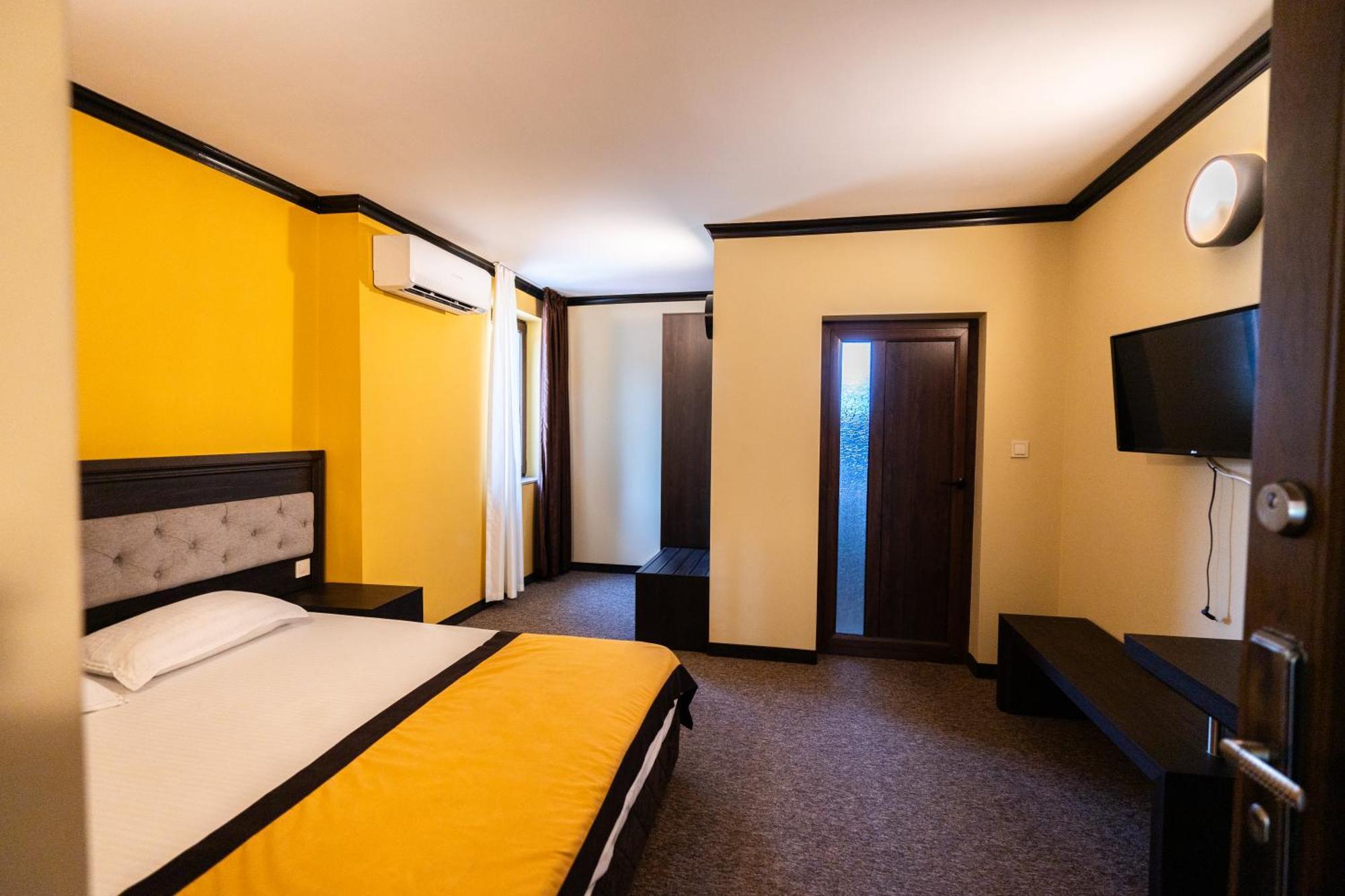 Family Hotel Bunara Brestnik Dış mekan fotoğraf